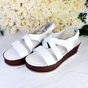 Authentic leather Woman sandals platform size 10